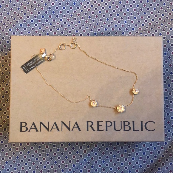 🔴2 for $50🔴 Banana Republic necklace